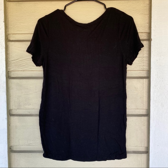 Basic black tee - Picture 3 of 3